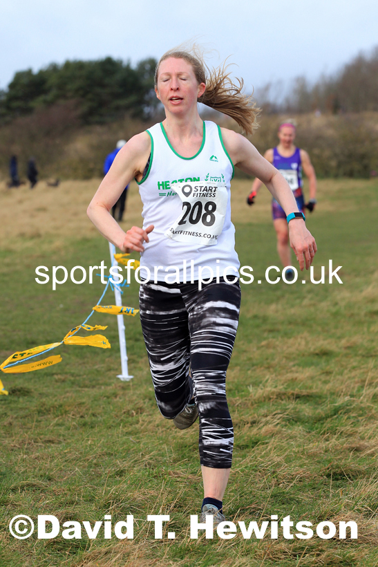 Womens and mens 35 to 65 plus, 2022 NEMAA Open Cross Country Champs., Wallsend, Tyne and Wear. Photo: David T. Hewitson/Sports for All Pics